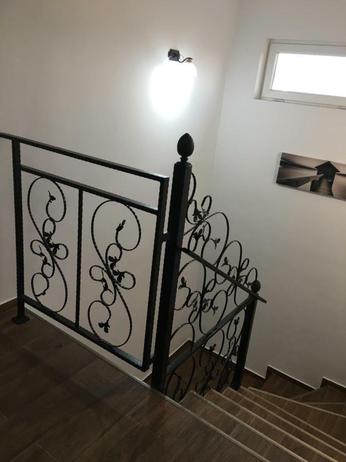 Casa Alba Hotell Sandulesti Eksteriør bilde